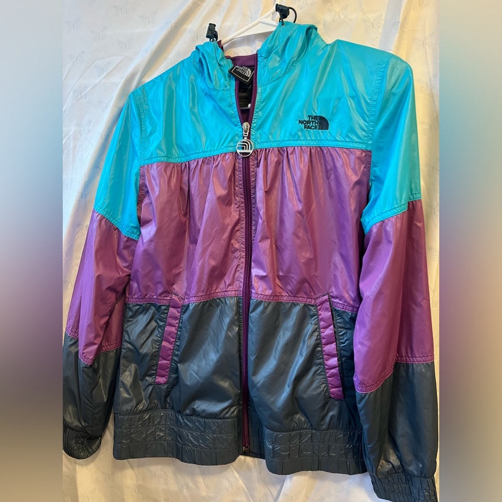 north face rain jacket/windbreaker women small